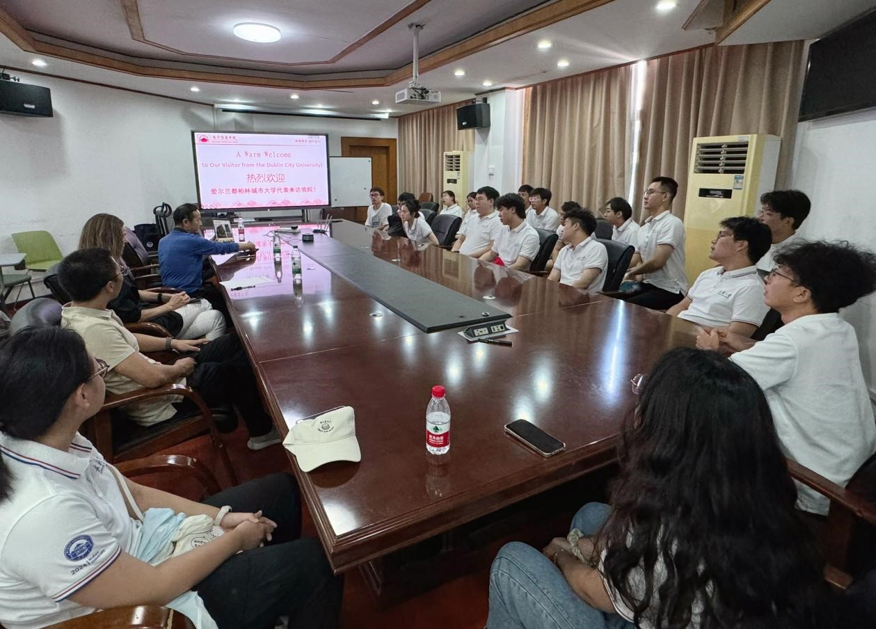 1727667351980048471.jpg 1727667351980048471.jpg