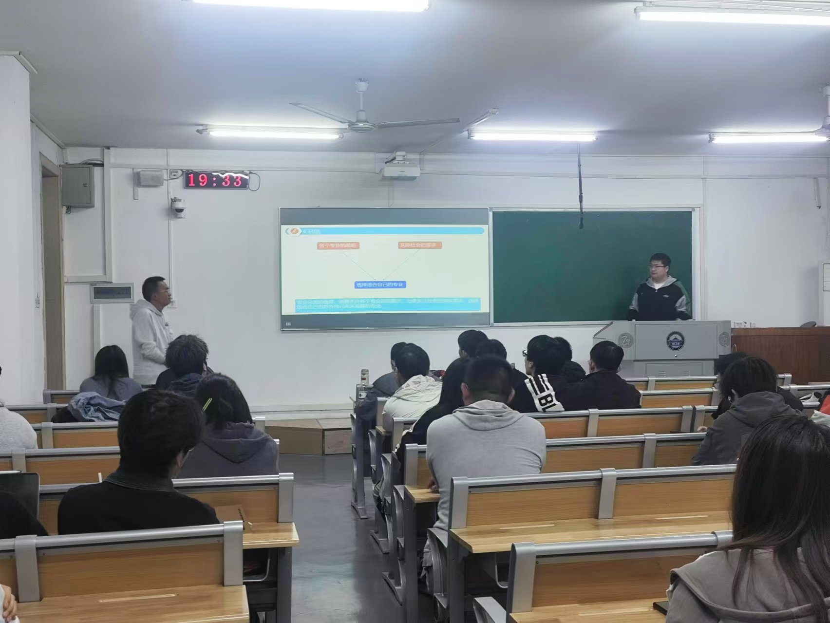 1732191136057035587.png 1732191136057035587.png